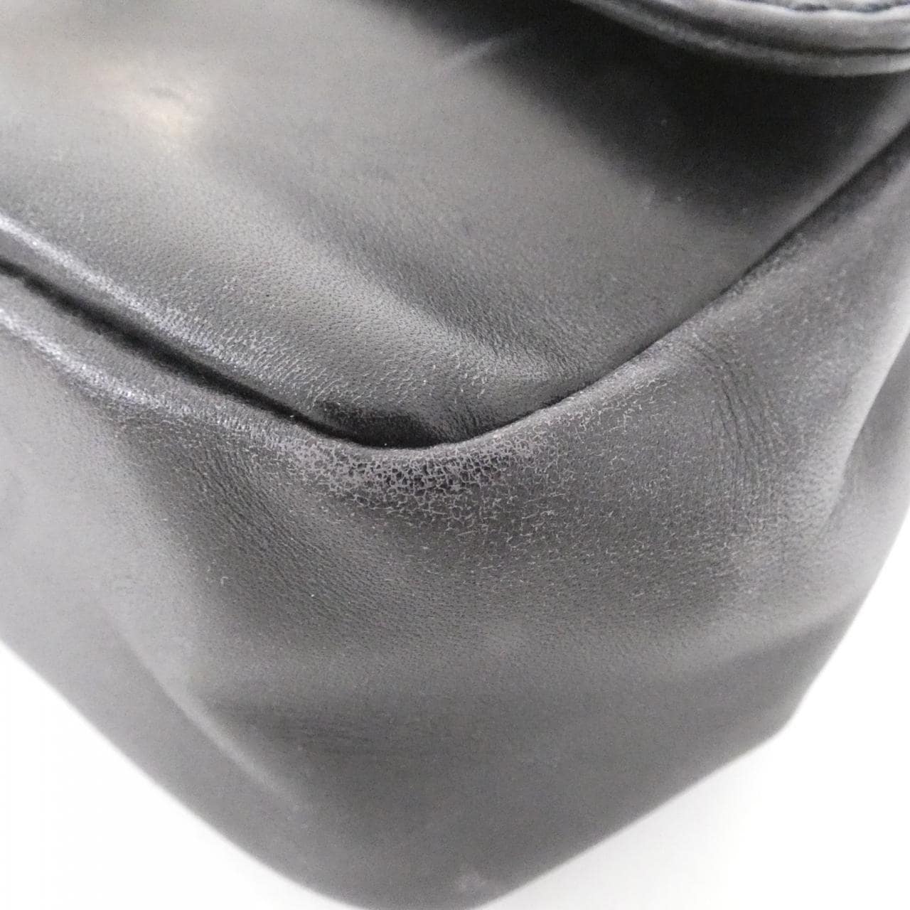 ヴァレンティノガラヴァーニ ショルダーバッグ