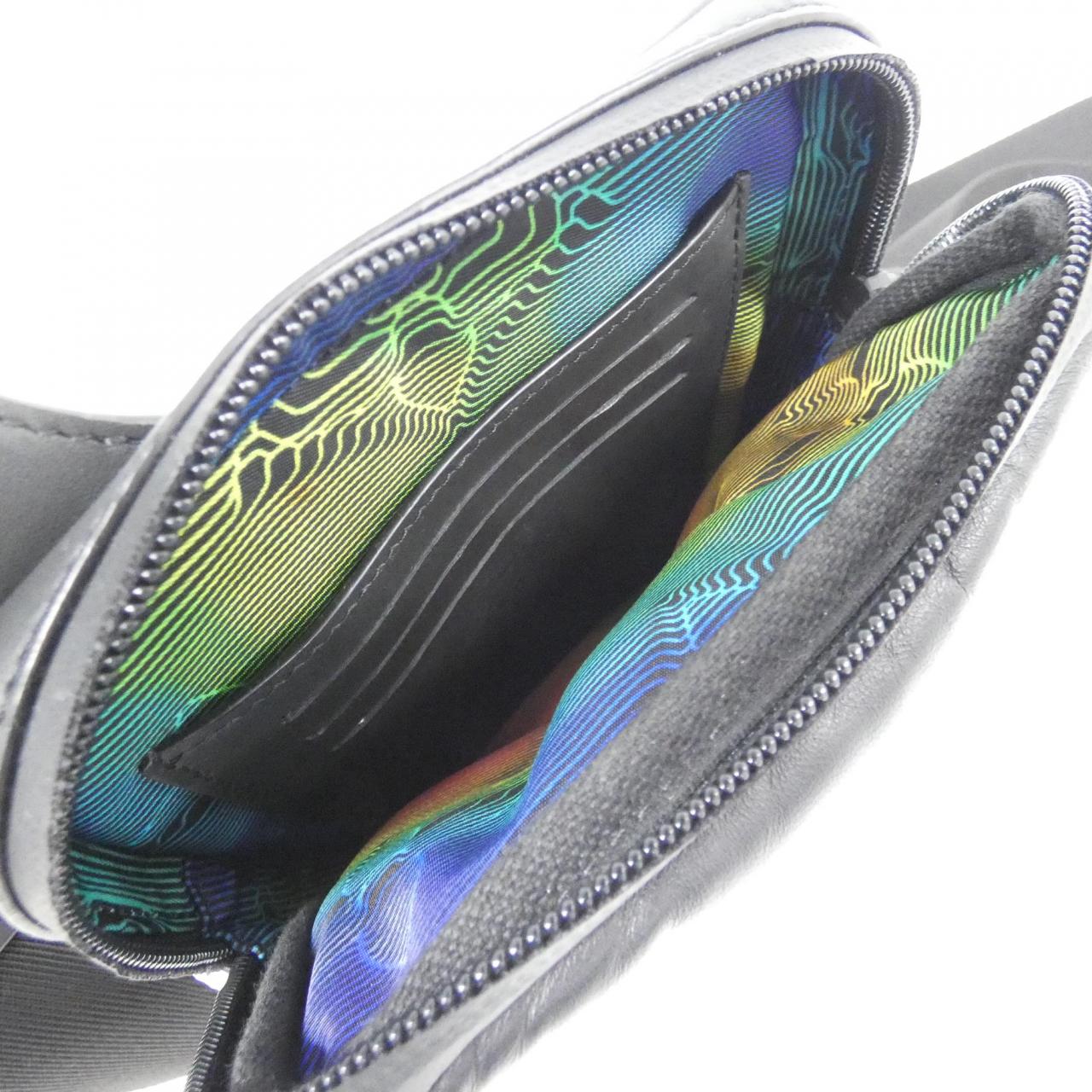 ルイヴィトン LOUIS VUITTON 2054 アシンメトリカル スリングバッグ M68773 ショルダーバッグ