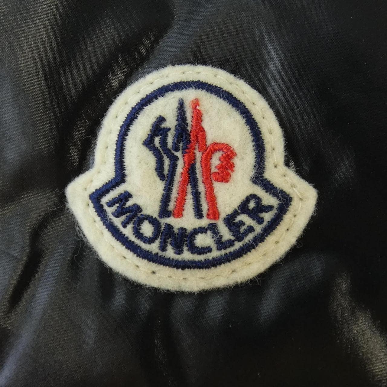 モンクレール MONCLER ダウンジャケット