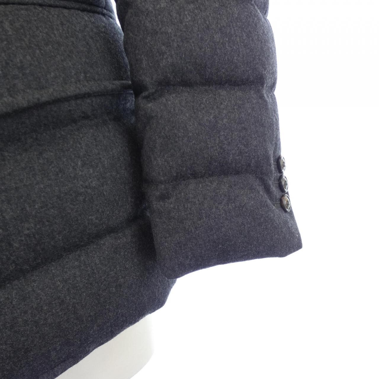 モンクレール MONCLER ダウンジャケット