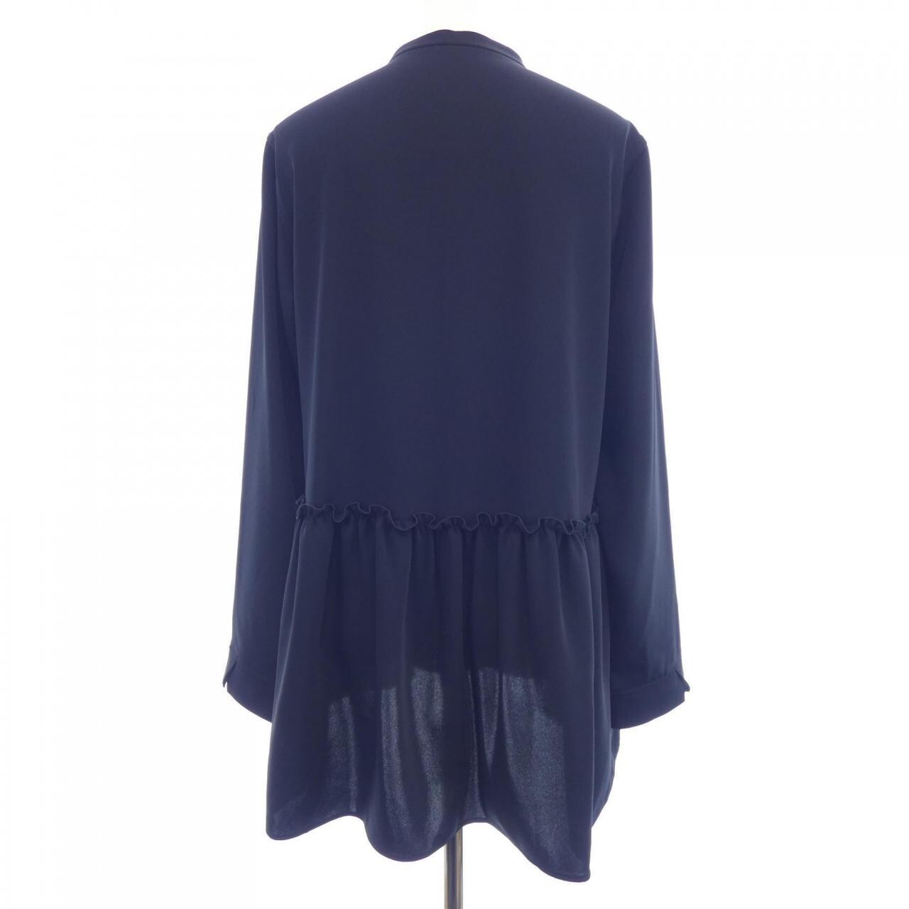 ニジュウサンク 23区 シャツ