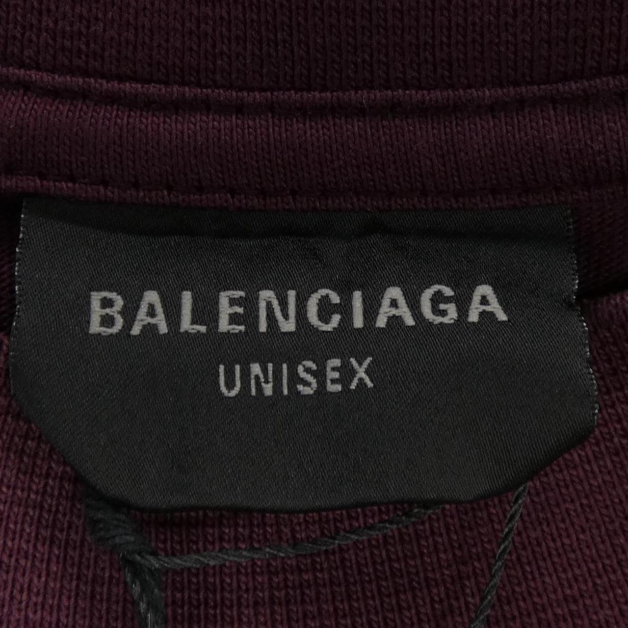 BALENCIAGA TAPE TYPE T 恤，中等版型，739784，TOVA9，男女通用。
