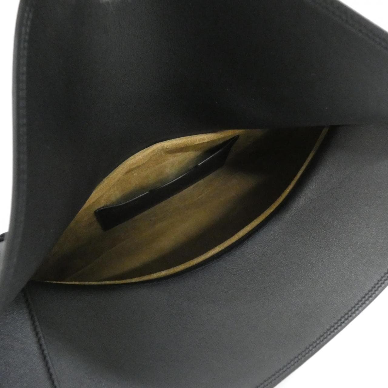 【新品】ロエベ オラ ミディアム AP22P22X07 ショルダーバッグ