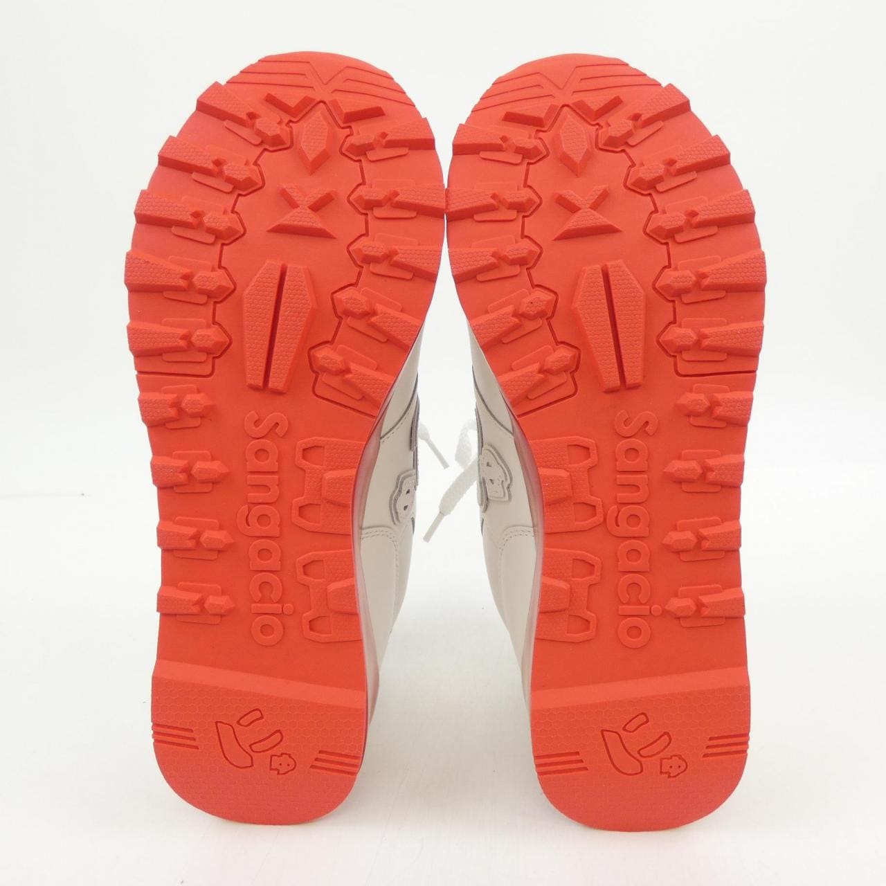 sangacio スニーカー