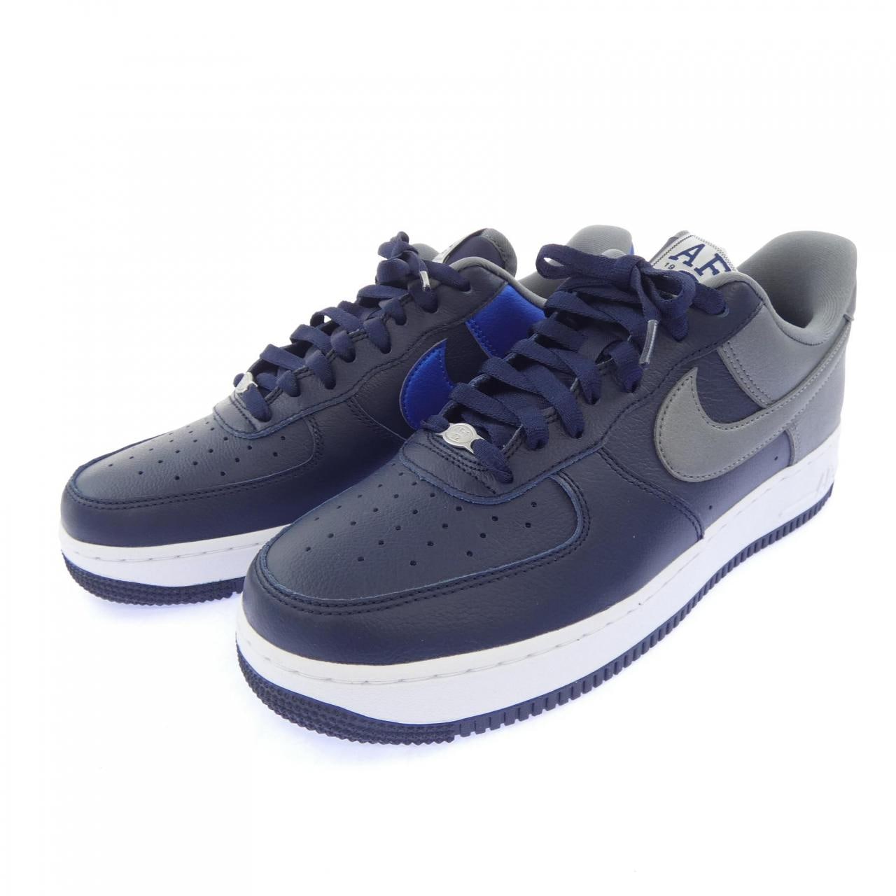 ナイキ NIKE IB6847-400 スニーカー