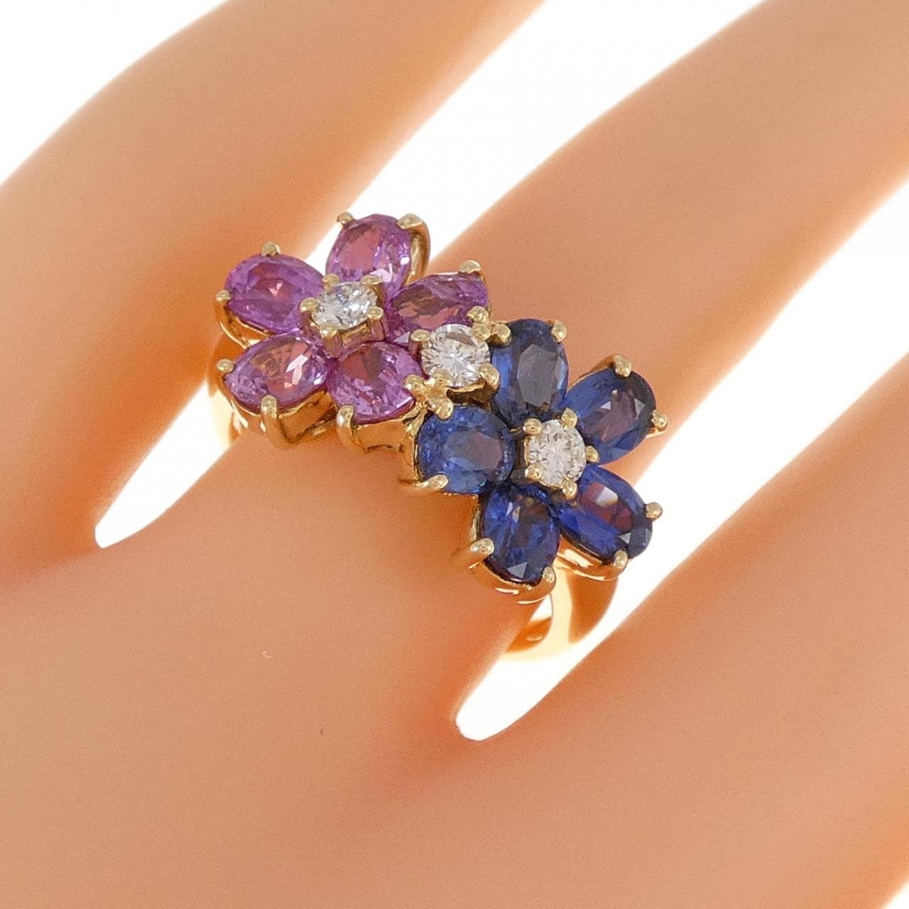K18YG Flower Sapphire Ring 3.75CT