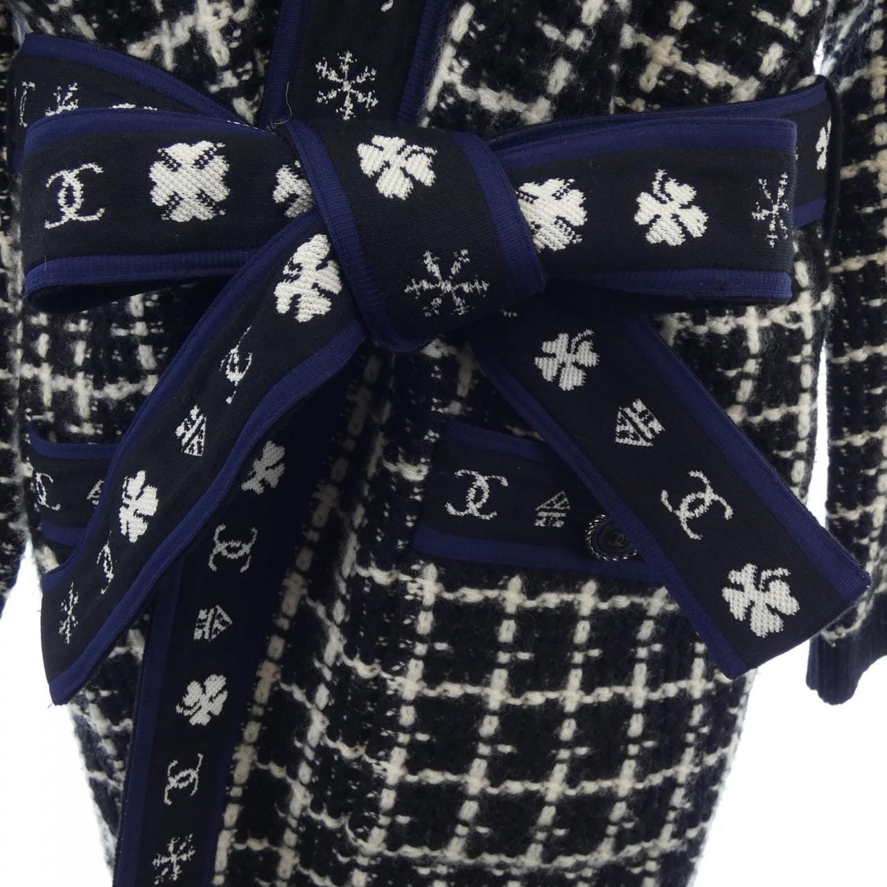 CHANEL CHANEL P62230K47583 19B Cardigan