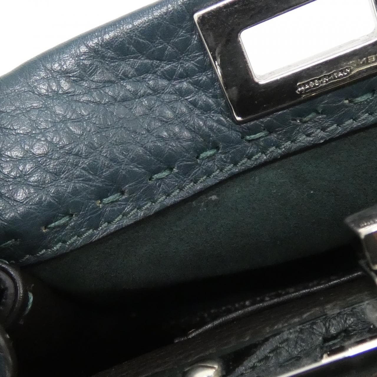 フェンディ セレリア ピーカブー ミニ 8BN244 SVY バッグ