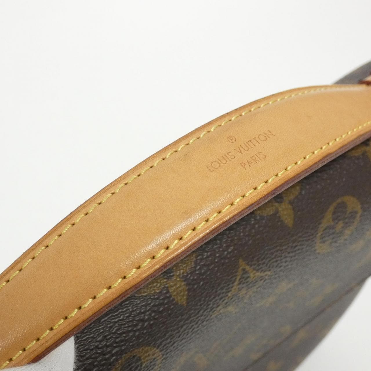 LOUIS VUITTON Monogram Pochette Metis 中型包 M44875