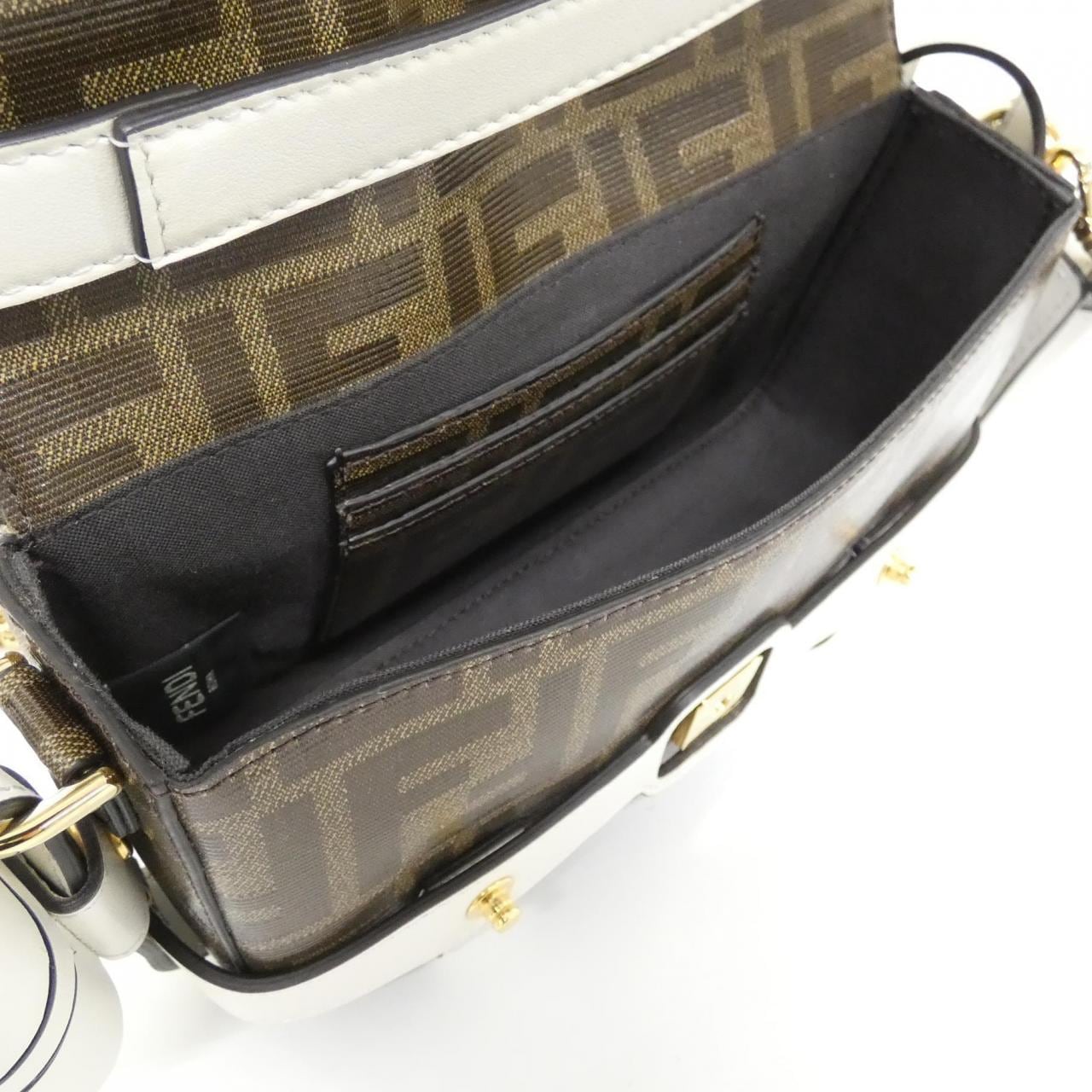 FENDI 8BS034 A6V0 肩包