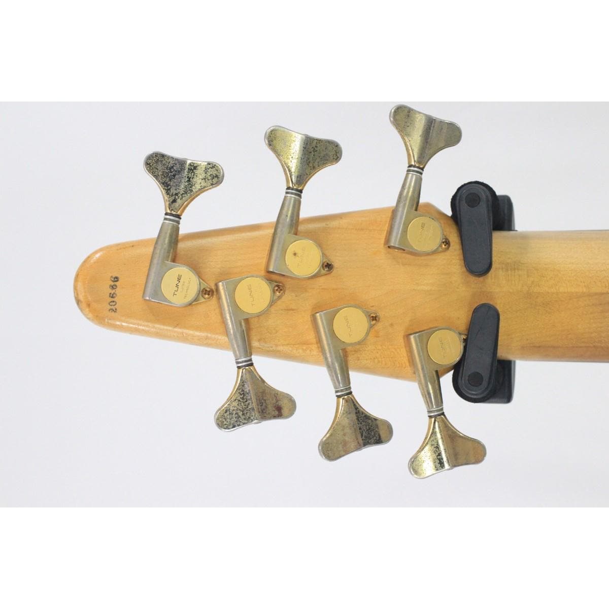 ＴＵＮＥ　　ＳＯＭＮＵＳ　ＺＩ－ＩＩＩ－６