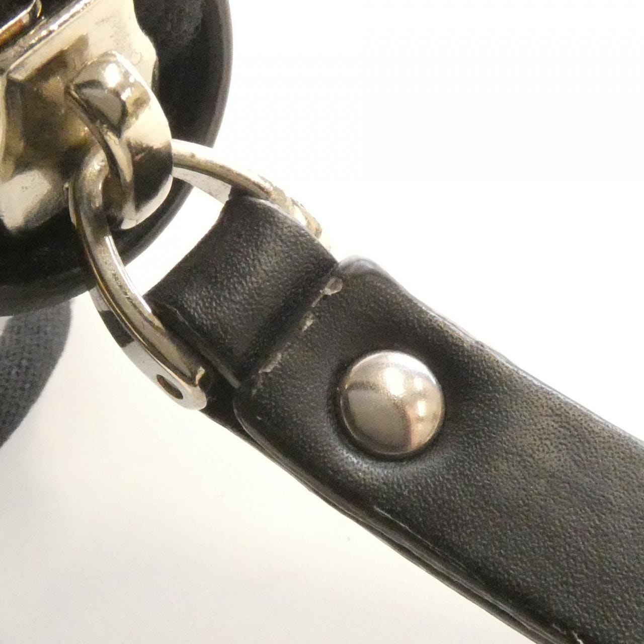 ヴァレンティノガラヴァーニ TY2POP90LVN 財布