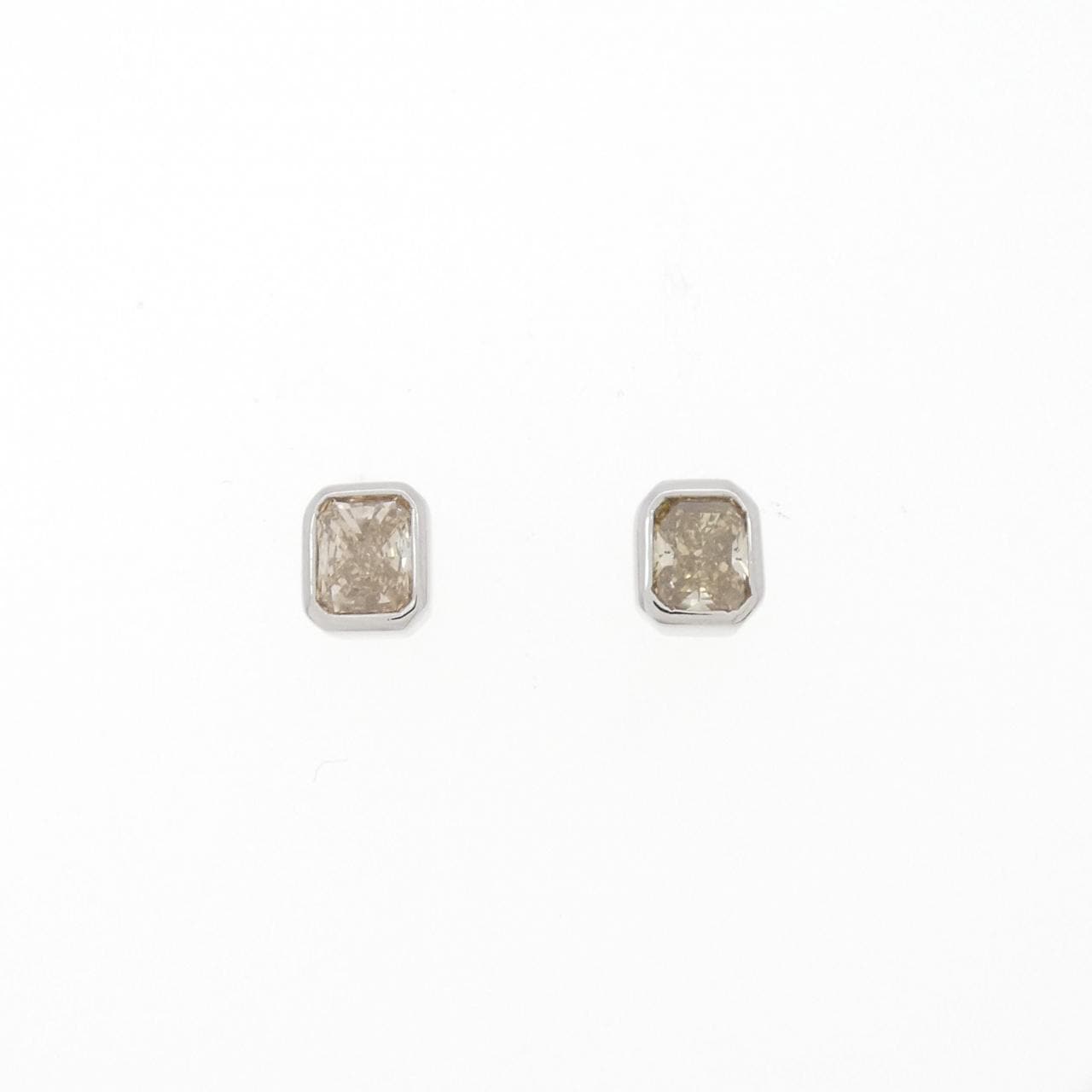 PT ダイヤモンド ピアス 0.89CT