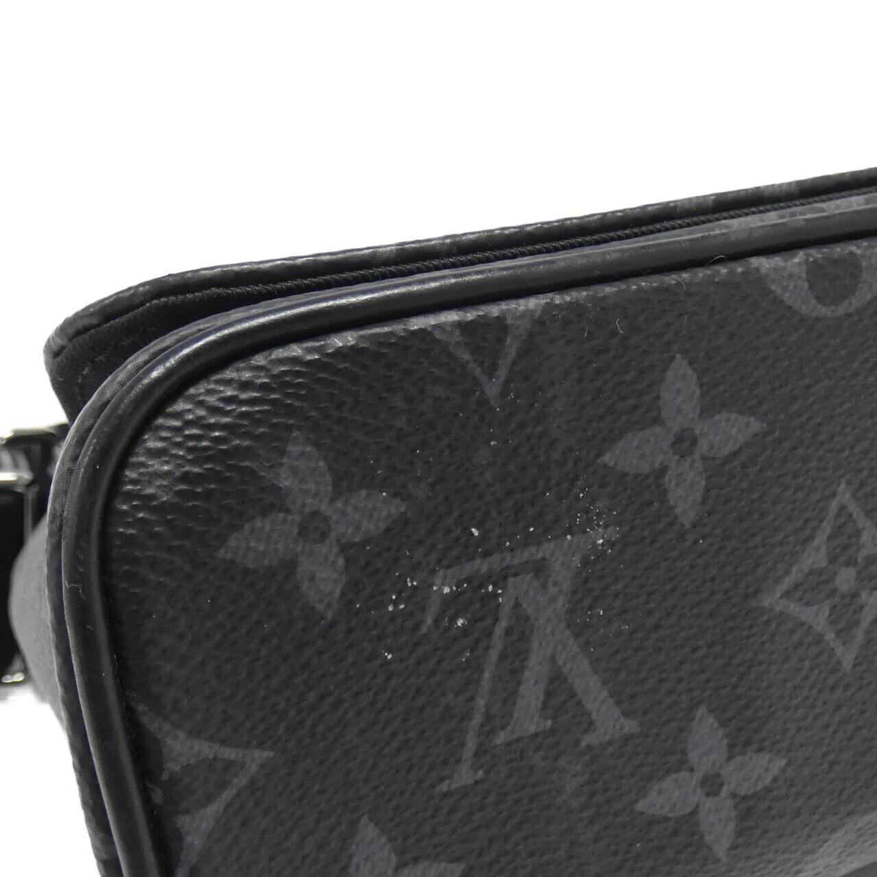 LOUIS VUITTON Monogram Eclipse District MM M45271 单肩包