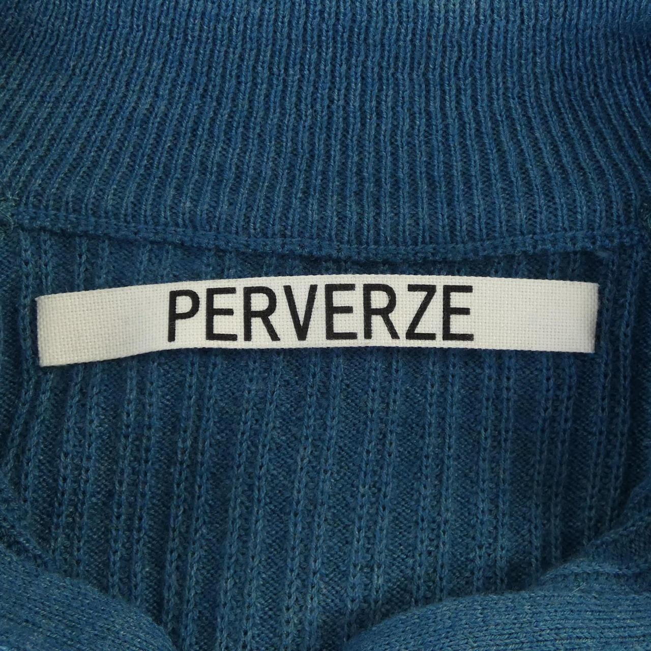 PERVERZE ニット