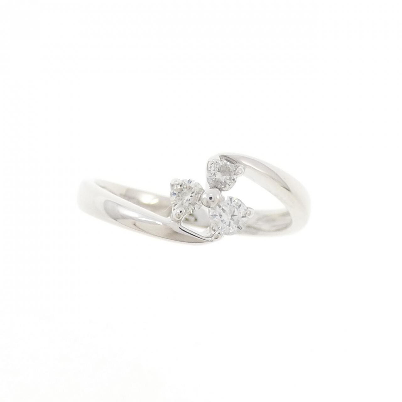 K18WG フラワー スリーストーン ダイヤモンド リング 0.20CT