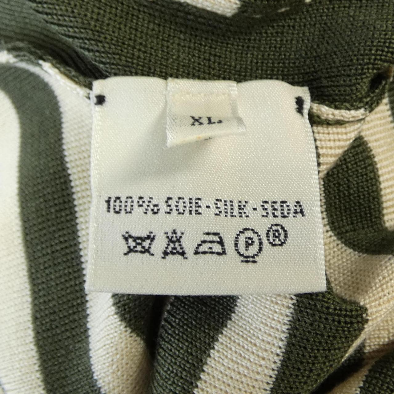 エルメス HERMES トップス