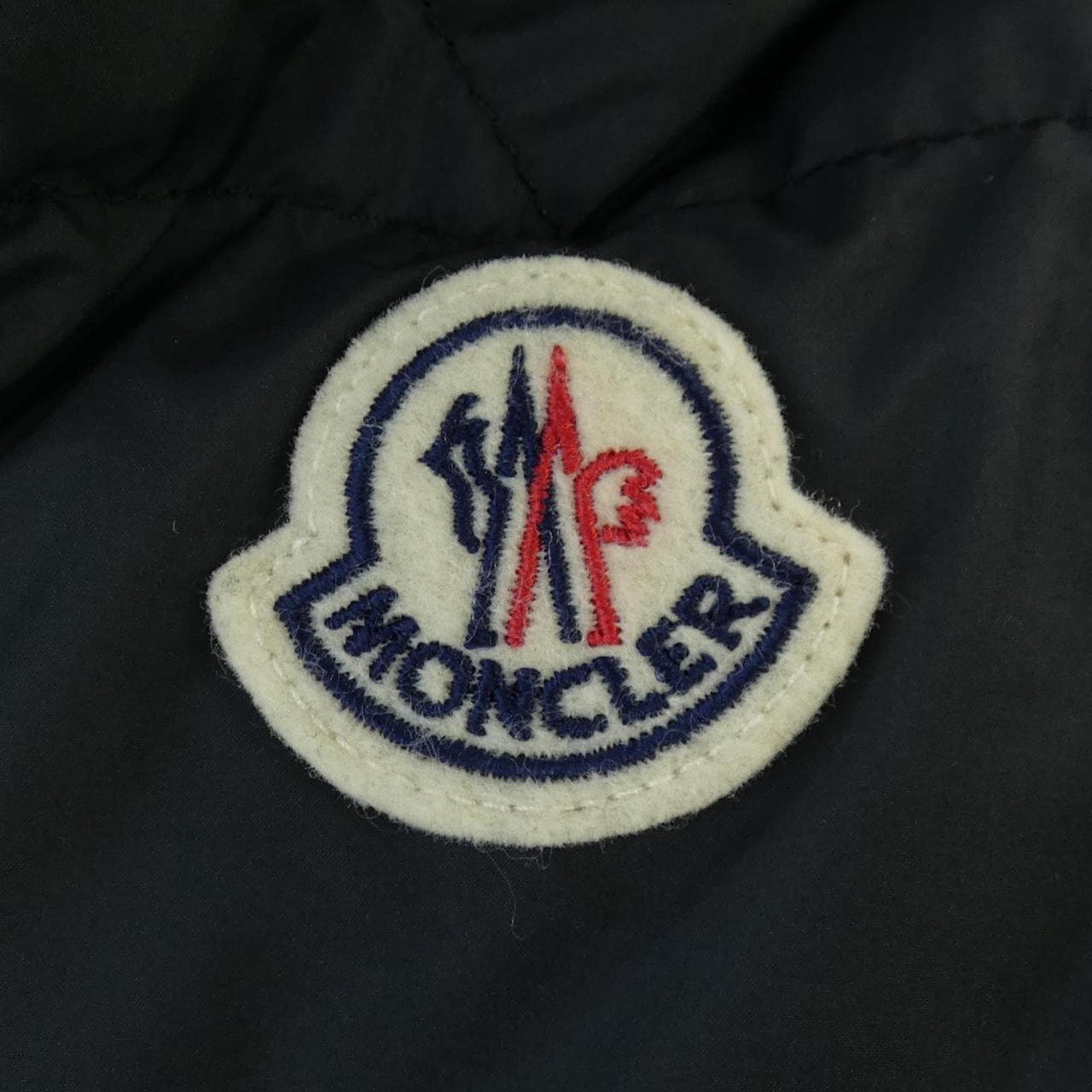 モンクレール MONCLER ダウンジャケット
