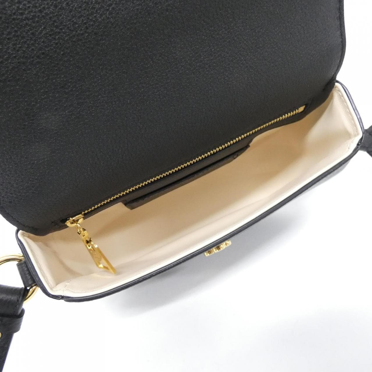 ルイヴィトン LVポンヌフ ソフト PM M58727 ショルダーバッグ