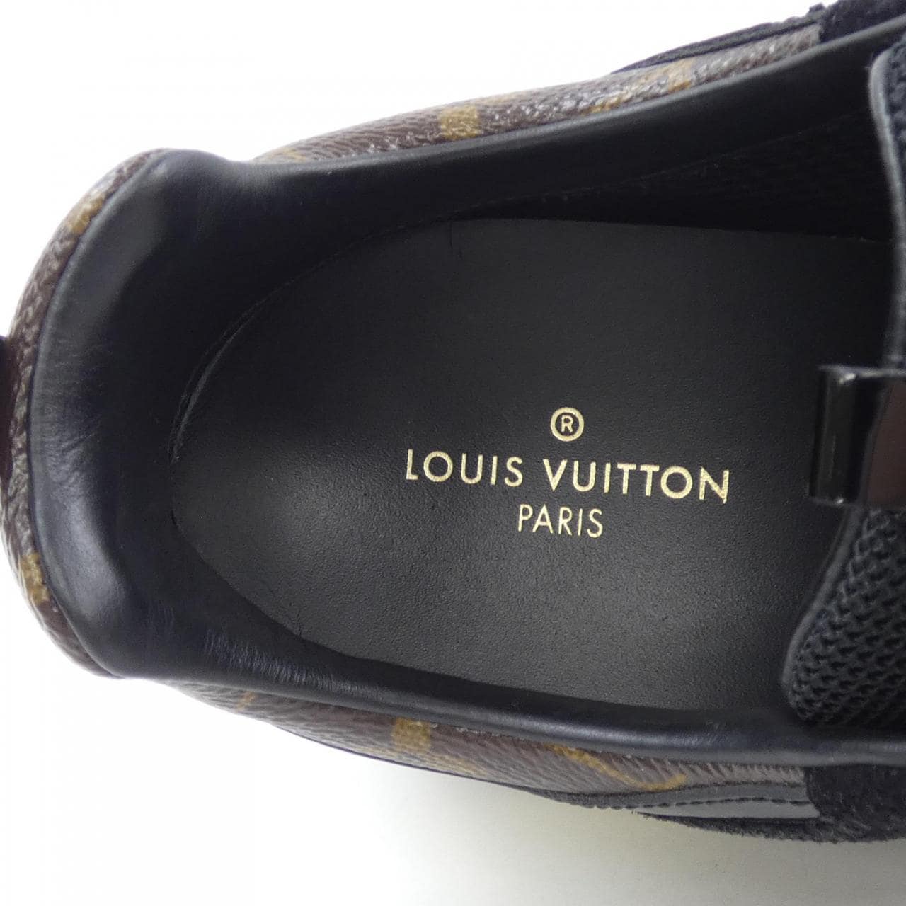 ルイヴィトン LOUIS VUITTON ランアウェイライン スニーカー