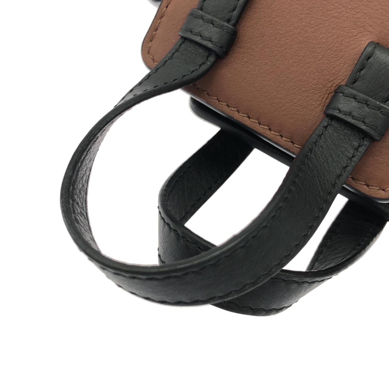 ロエベ SUSUWATARI HAMMOCK DW MINI A538V07X14 ショルダーバッグ