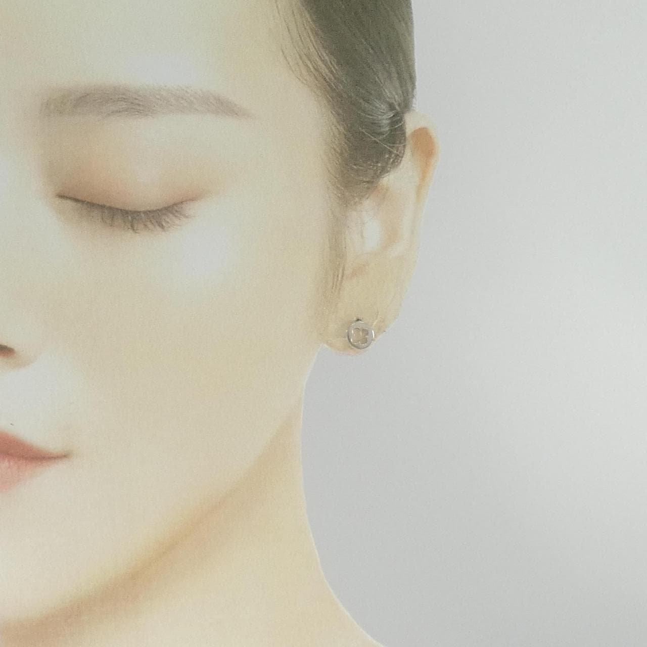LOUIS VUITTON Vuitton Puce Empreinte Earrings