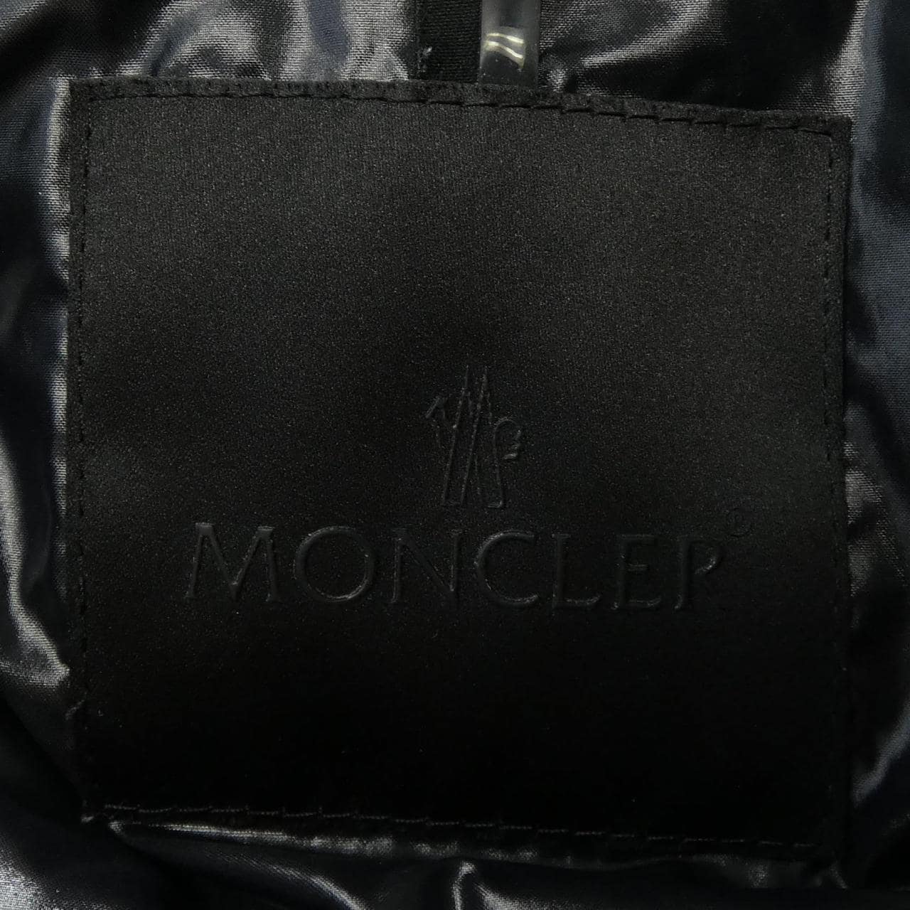 モンクレール MONCLER ダウンジャケット