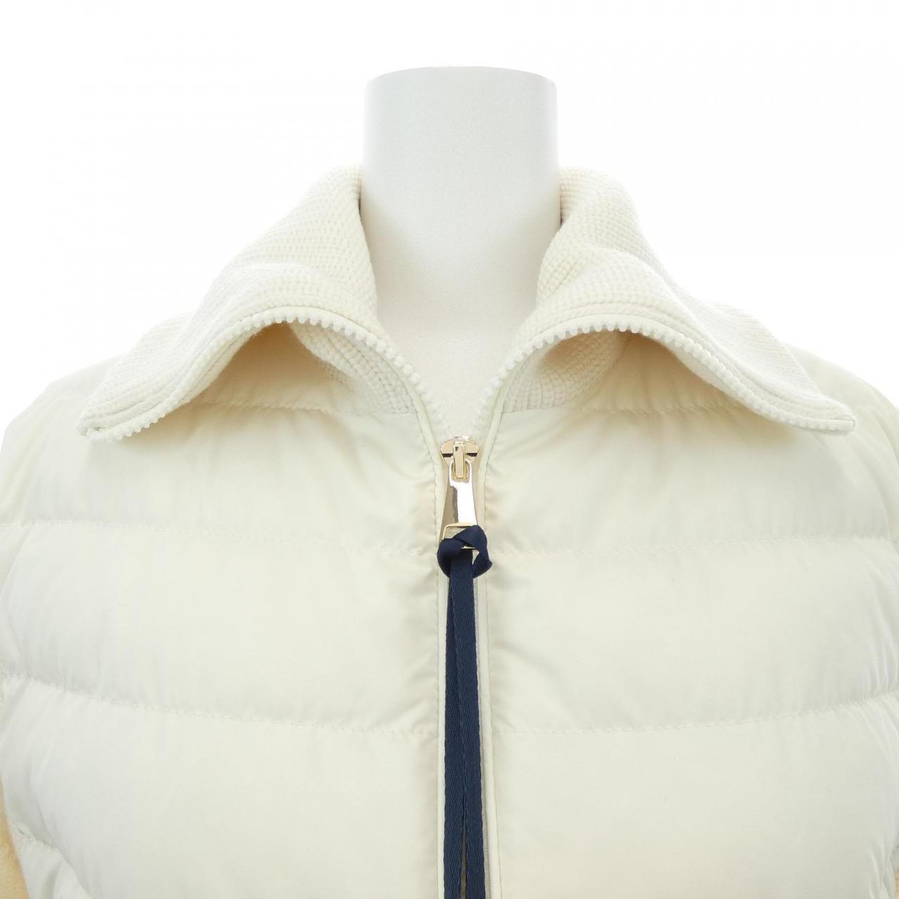 モンクレール MONCLER 20939B00035 ダウンジャケット