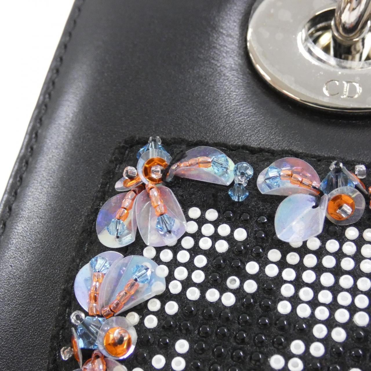 クリスチャンディオール レディ ディオール ミディアム M0550WCBD バッグ