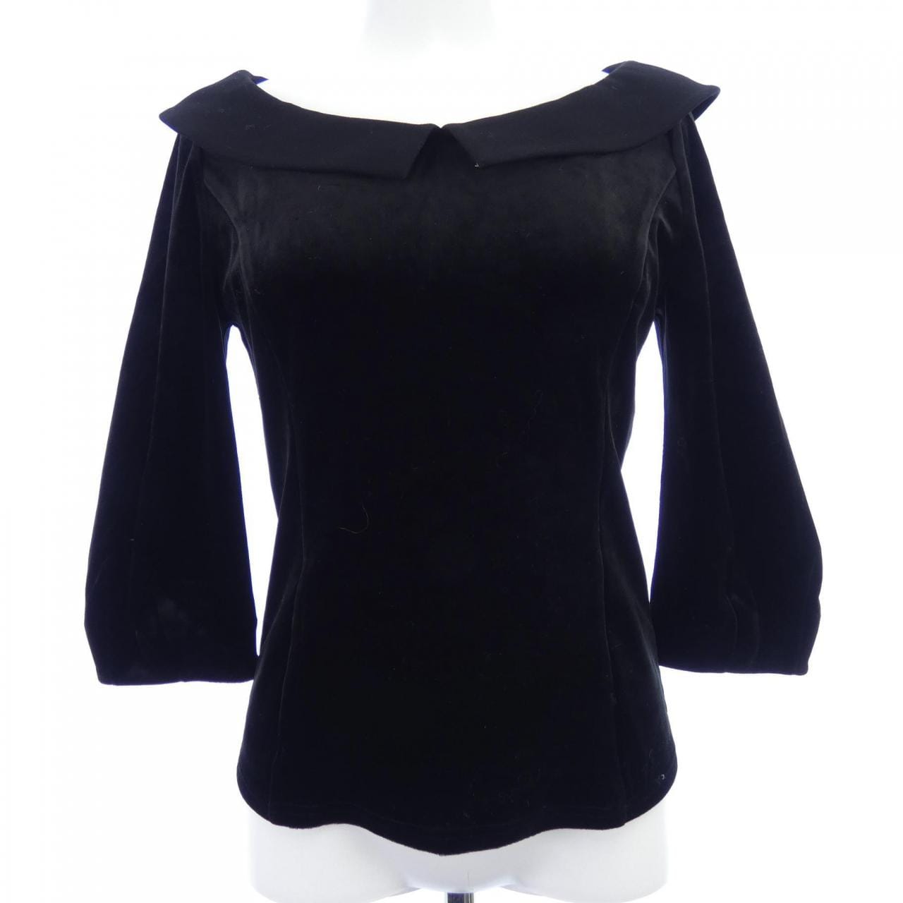 ベロアノワールbyフォクシー VELOUR NOIR by FOXEY　N.Y 29324 トップス