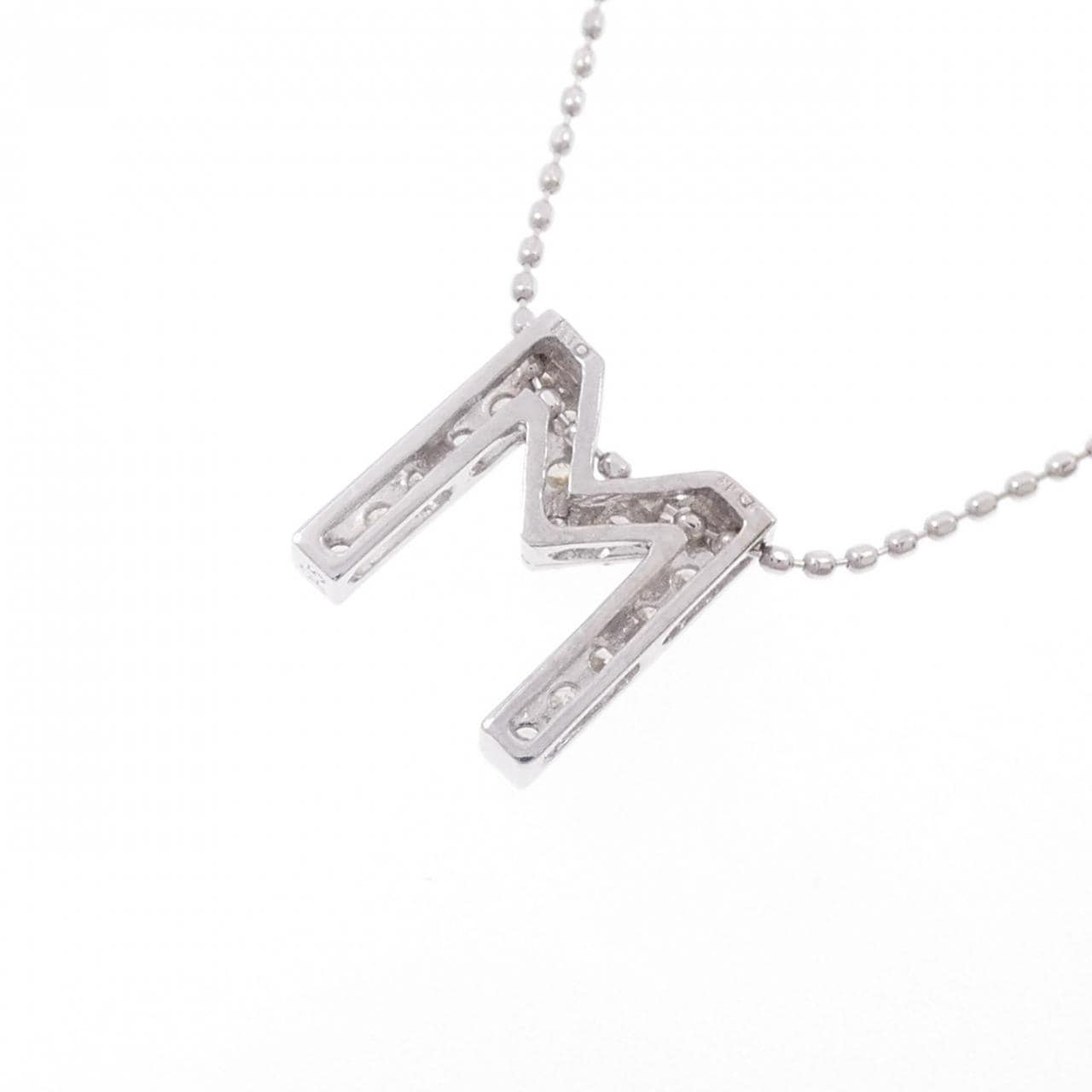 K18WG イニシャルM ダイヤモンド ネックレス 0.25CT