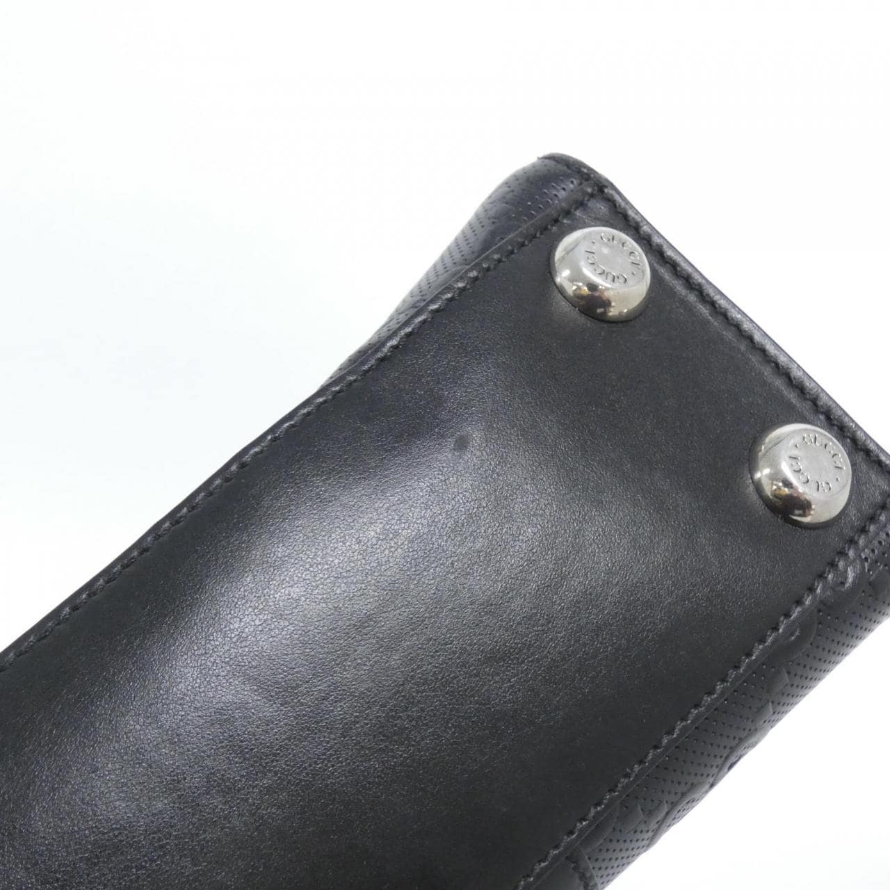 グッチ 700421 1W3AN バッグ