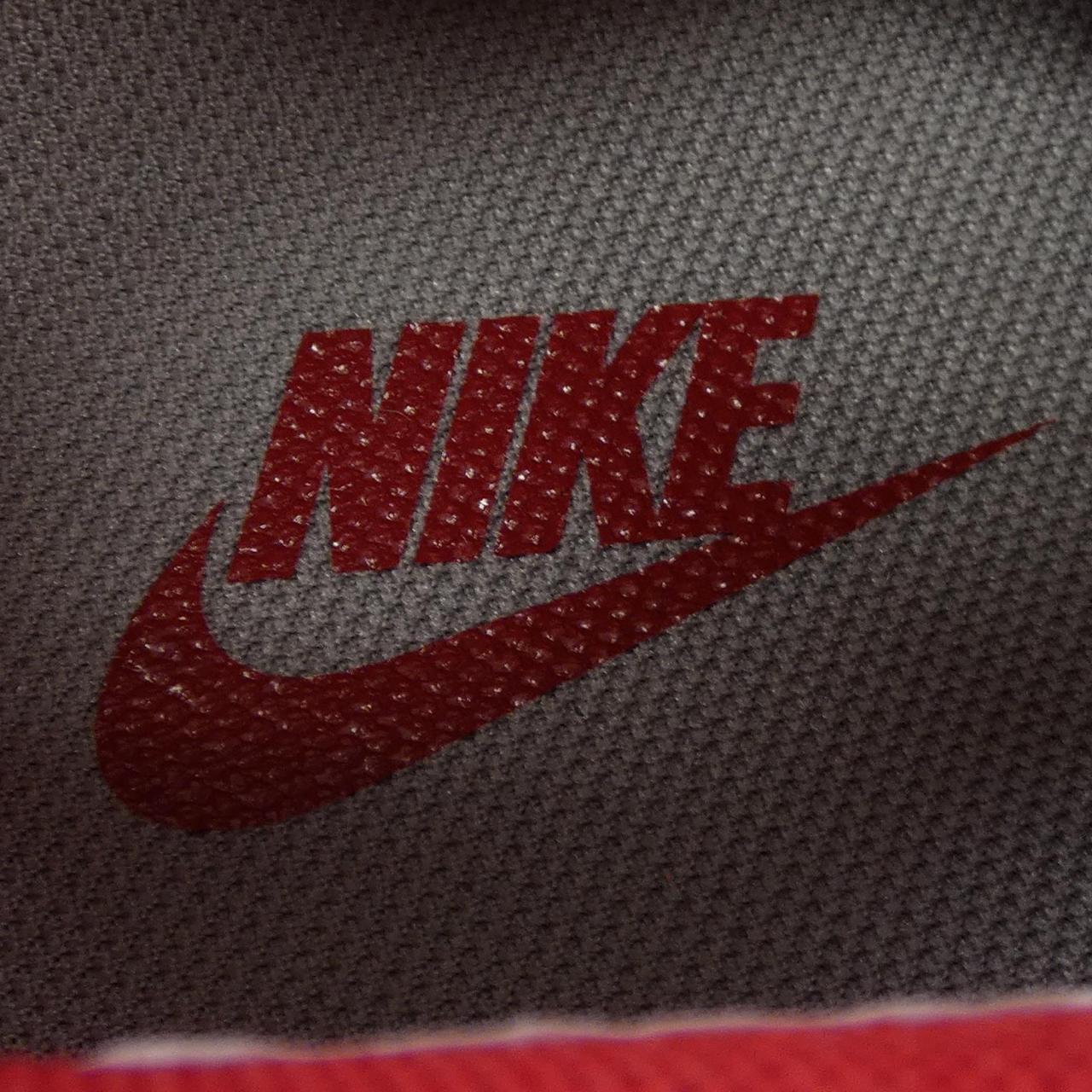 ナイキ NIKE FZ4036-099 スニーカー