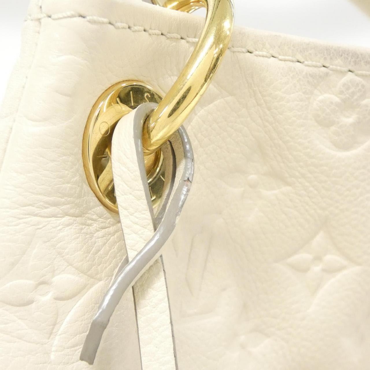 LOUIS VUITTON Monogram Empreinte Artsy MM M93449 肩背包