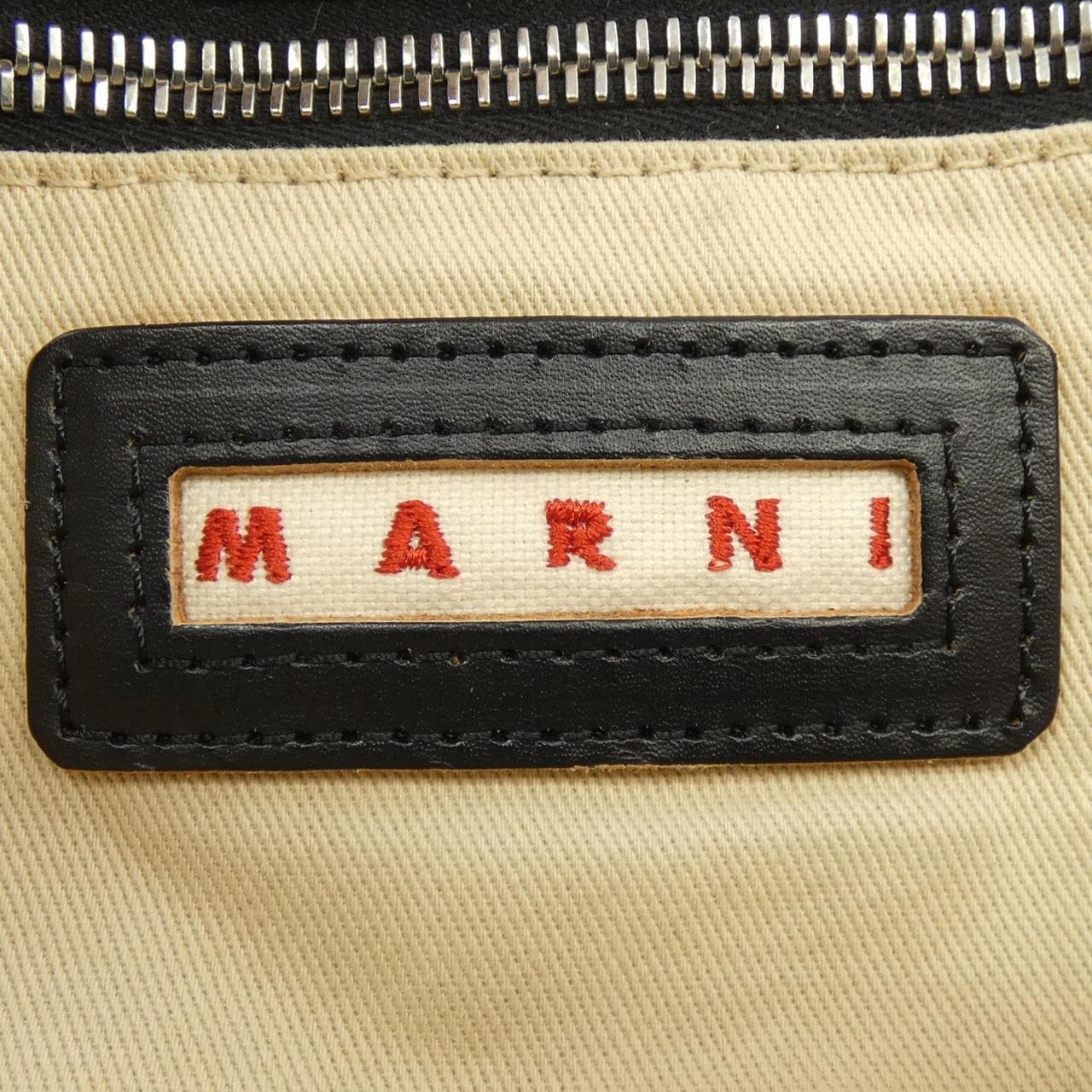 マルニ MARNI EAST-WESTトートバッグ SHMP0077U0 BAG