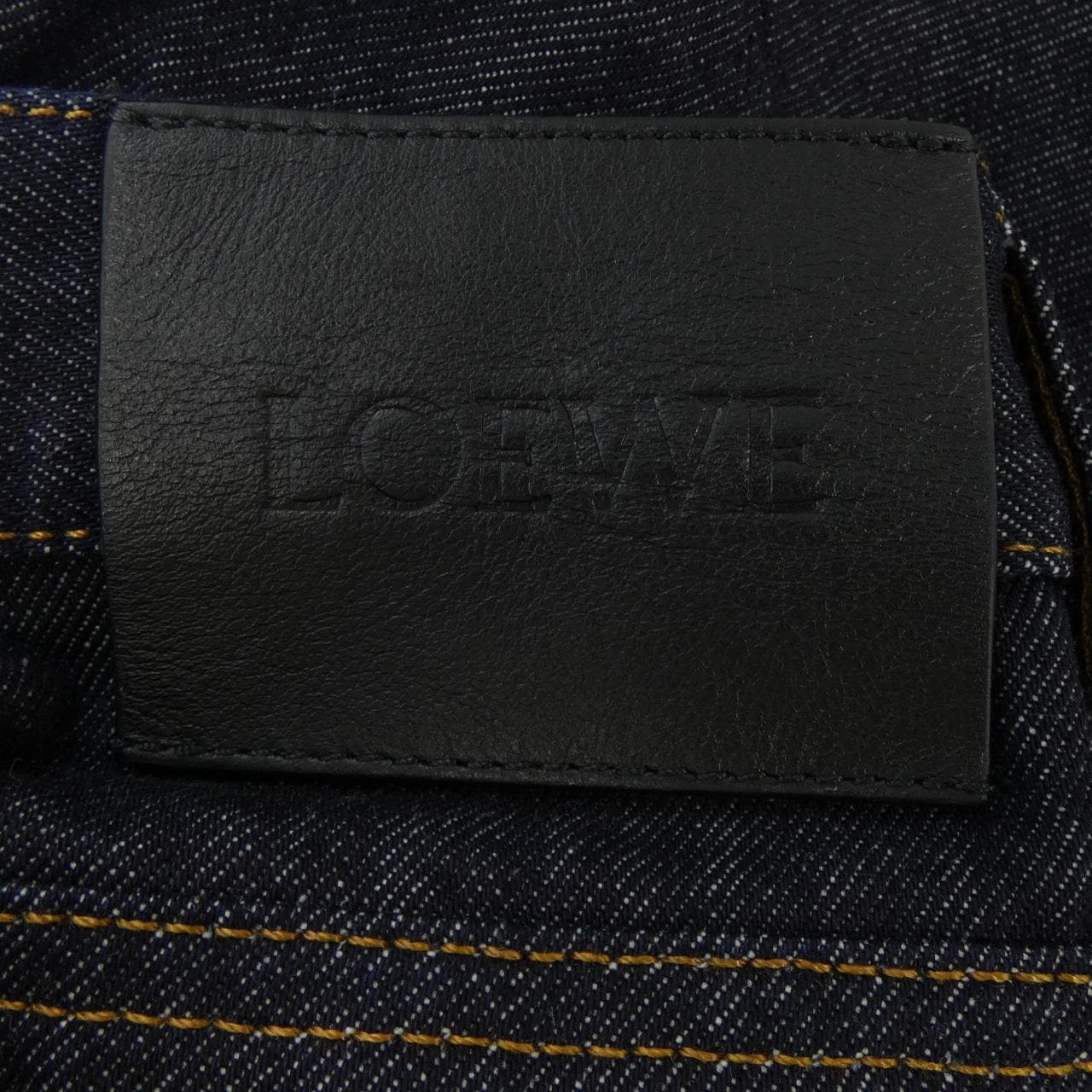 羅伊貝LOEWE牛仔褲