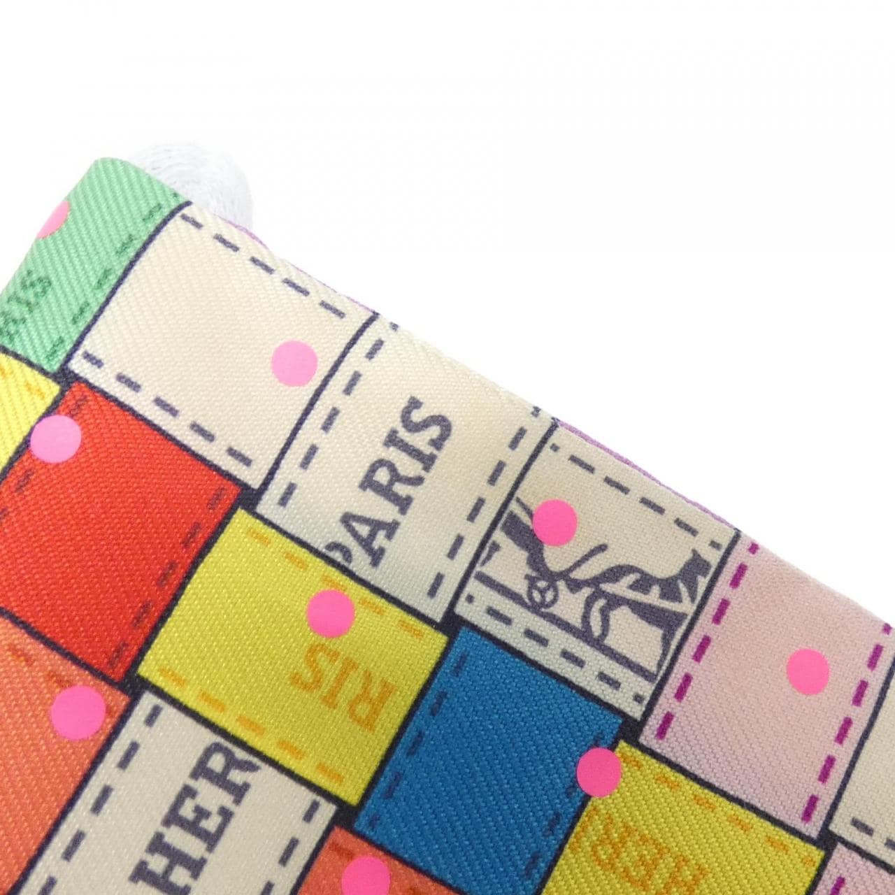 エルメス TWILLT PLUMETIS 068083S スカーフ