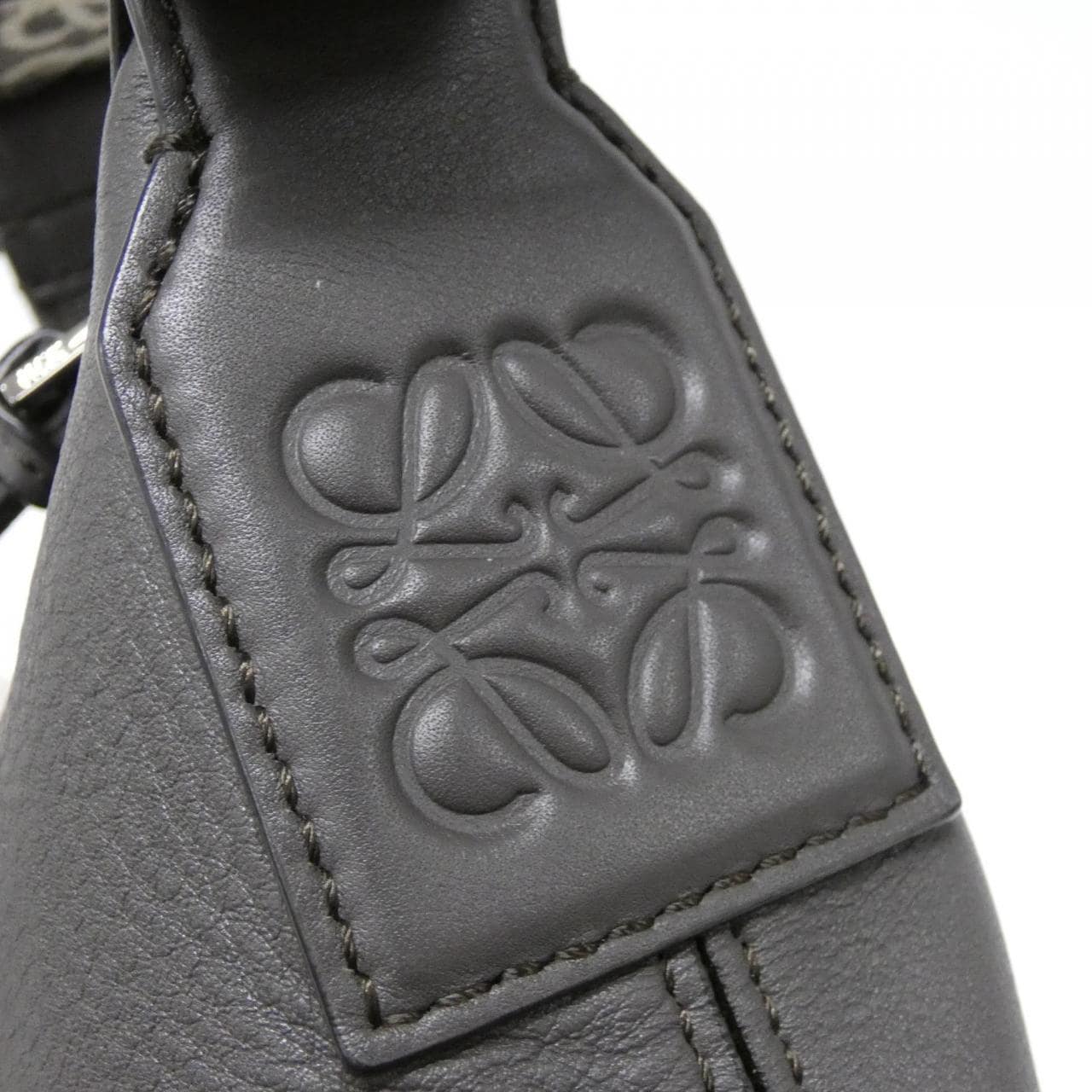 ロエベ キュービィ クロスボディ スモール B906Q63X01 ショルダーバッグ