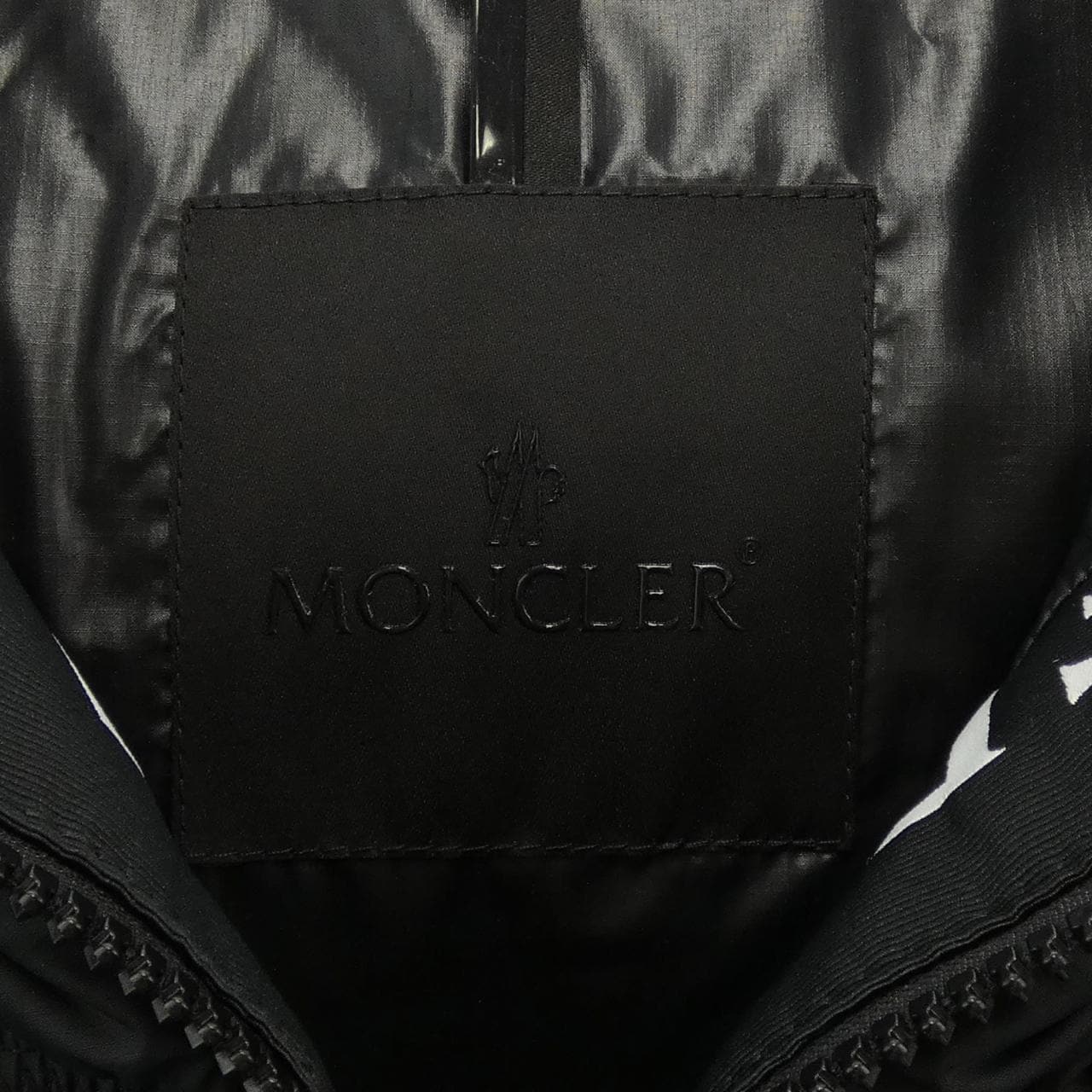 【新品】モンクレール MONCLER ダウンジャケット