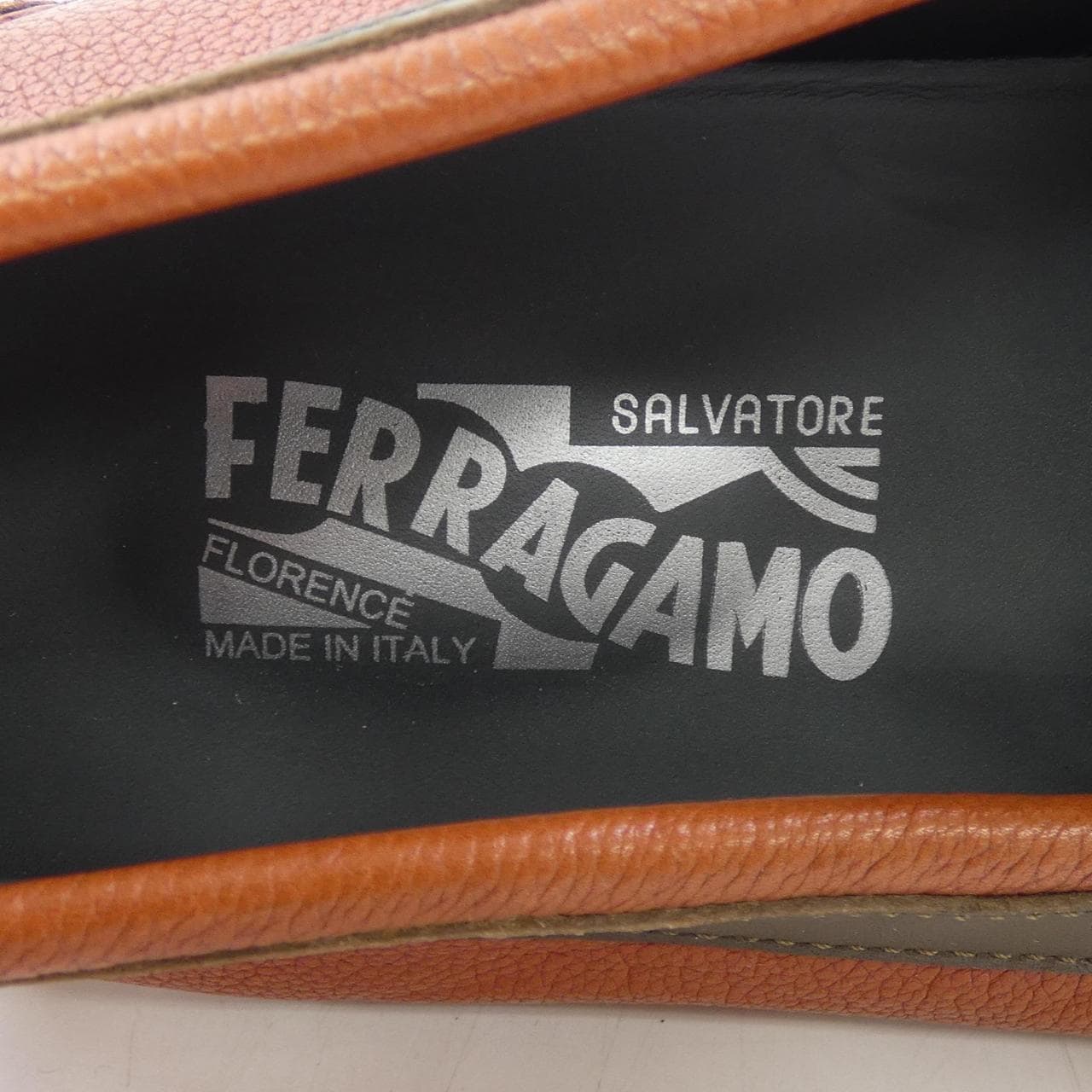 サルヴァトーレフェラガモ SALVATORE FERRAGAMO 15083 シューズ