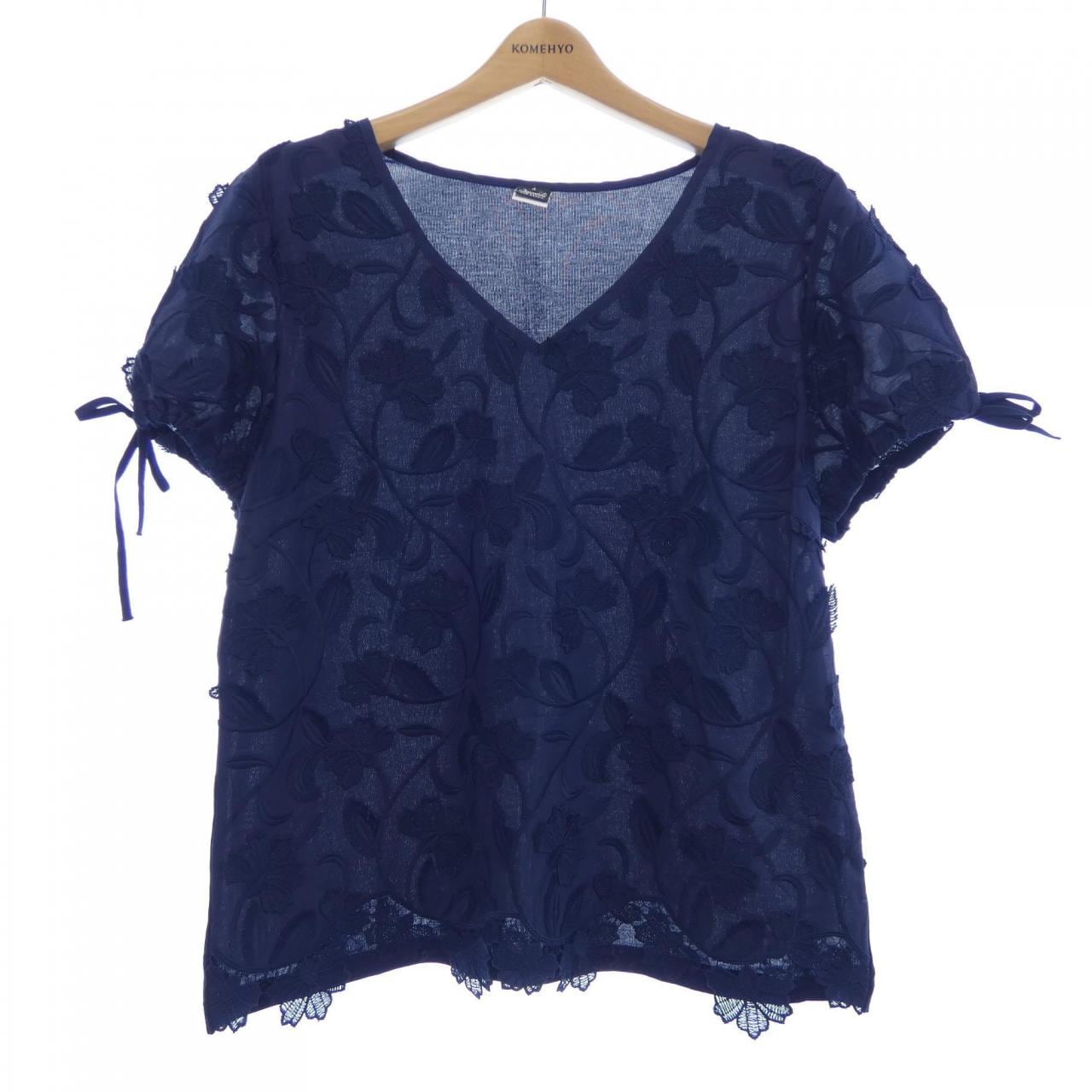 OSCALITO トップス