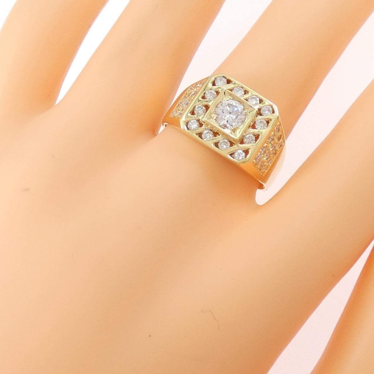 750YG ダイヤモンド リング 0.95CT
