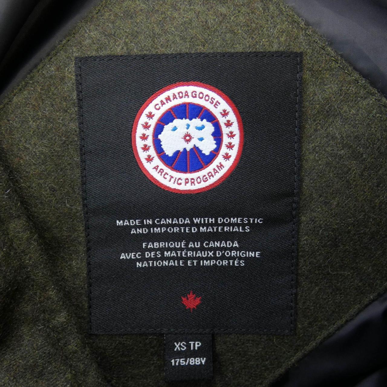 カナダグース CANADA GOOSE ダウンジャケット