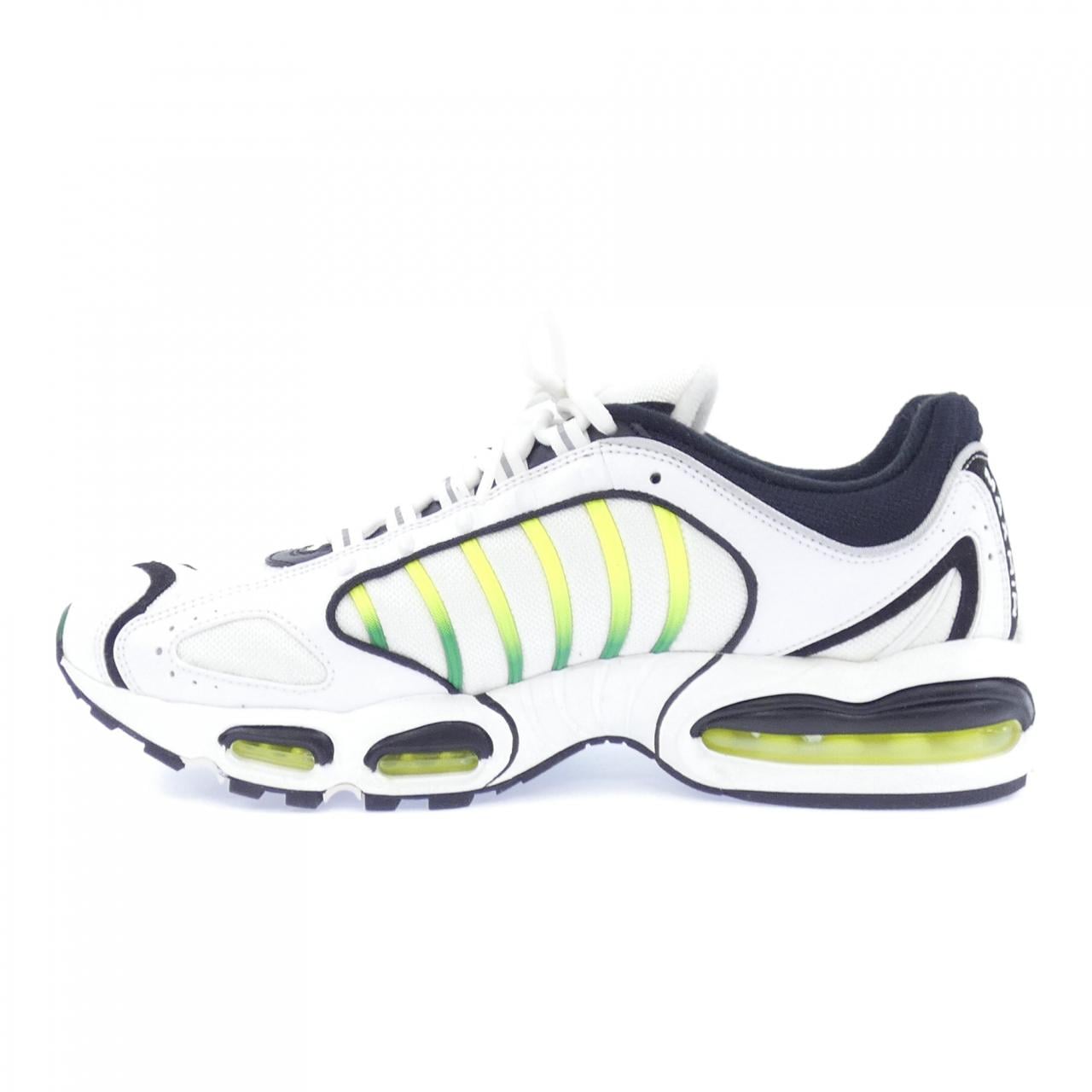 ナイキ NIKE AQ2567-100 スニーカー