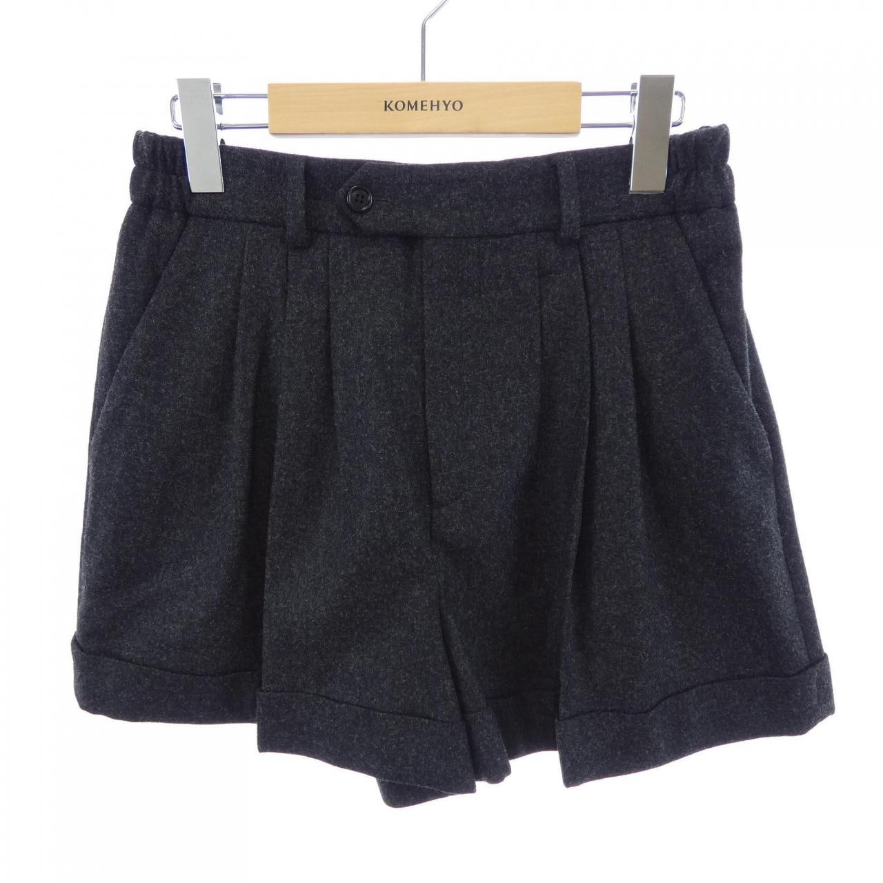 セリーヌ CELINE 2P877095D ショートパンツ