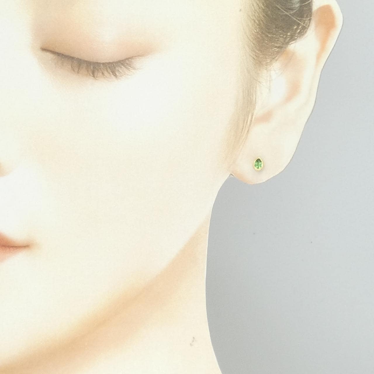 K18YG ガーネット ピアス