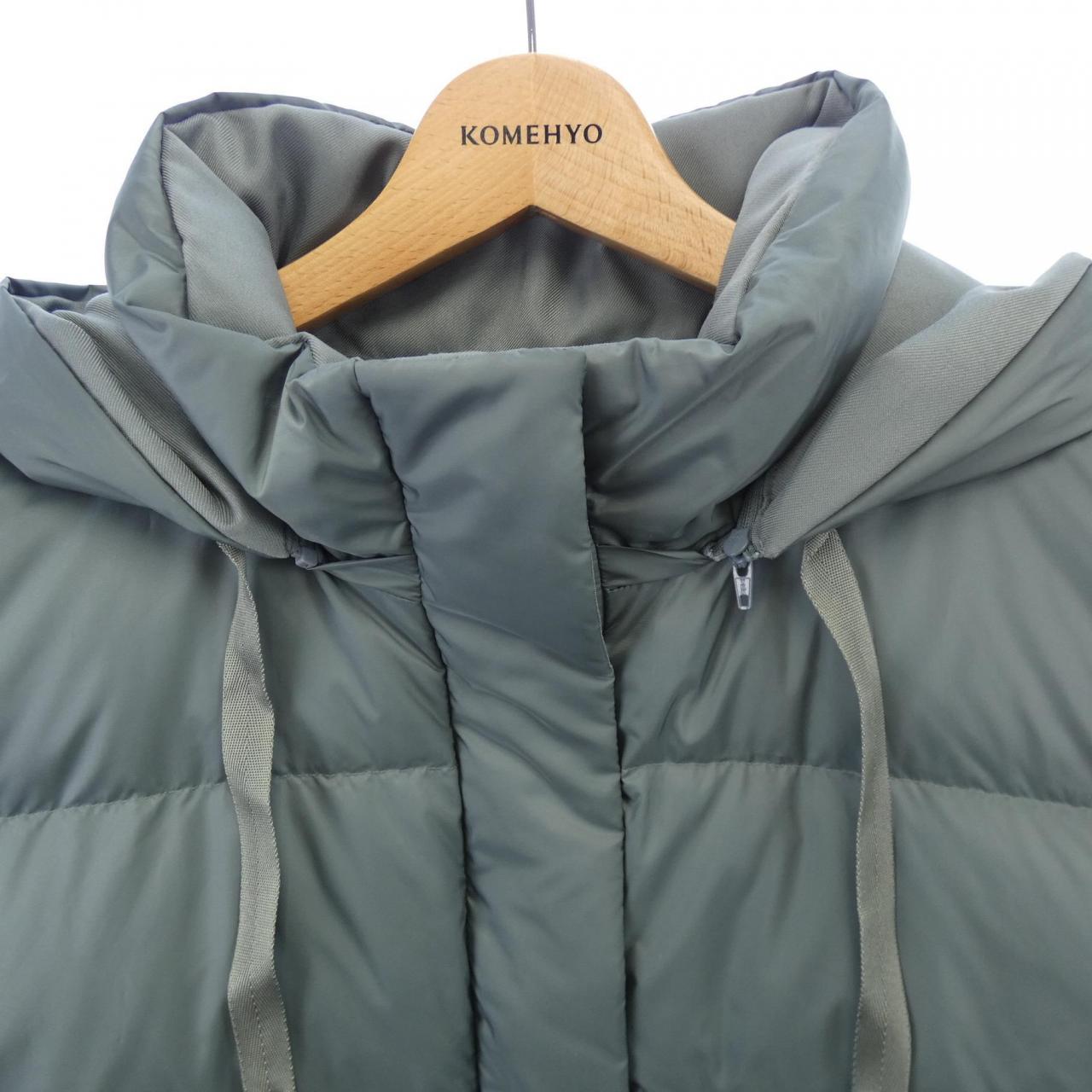 ニジュウサンク 23区 ダウンジャケット