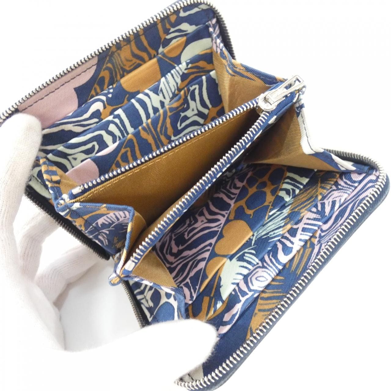 エルメス WILD シルク イン コンパクト 084538CK 財布