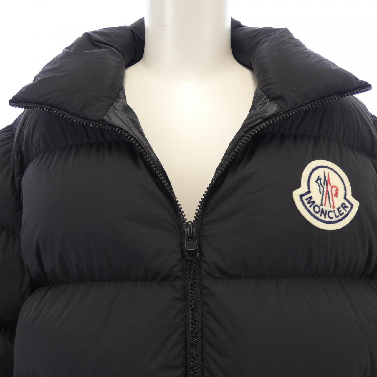 モンクレール MONCLER ダウンジャケット