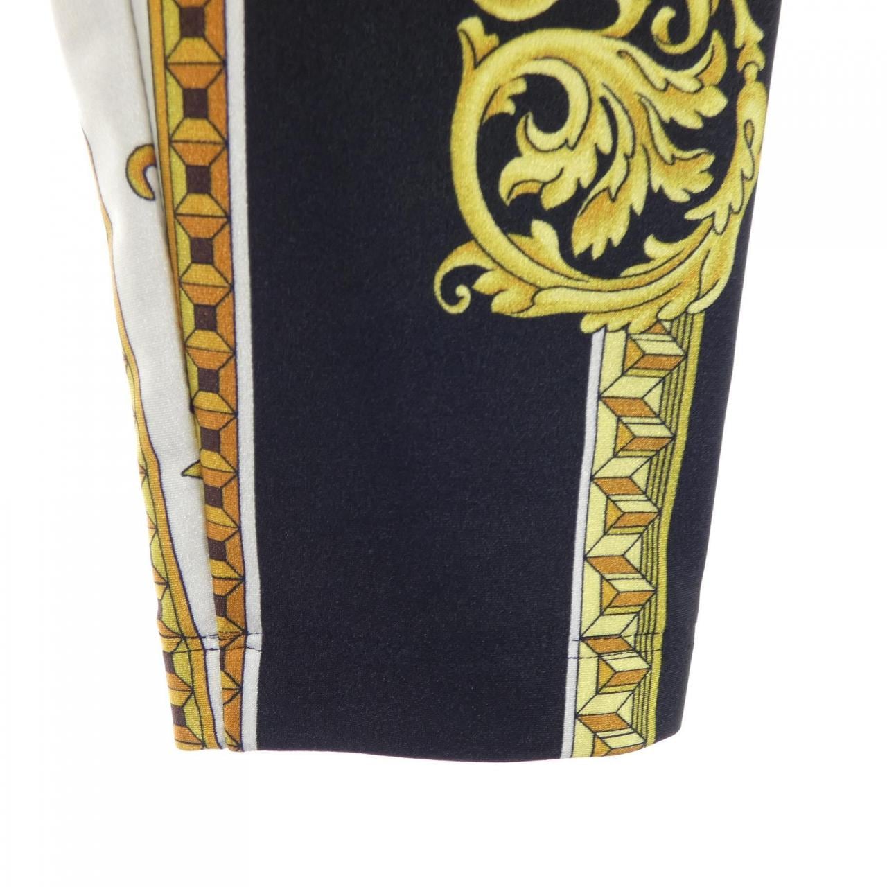 ヴェルサーチェ VERSACE A89223 パンツ